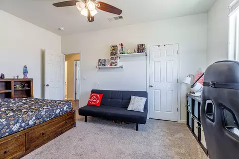 Bedroom - 21208 Grapevine Dr, Patterson, CA 95363 photo 4 of 6