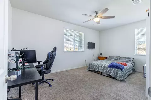 Bedroom - 21208 Grapevine Dr, Patterson, CA 95363 photo 5 of 6