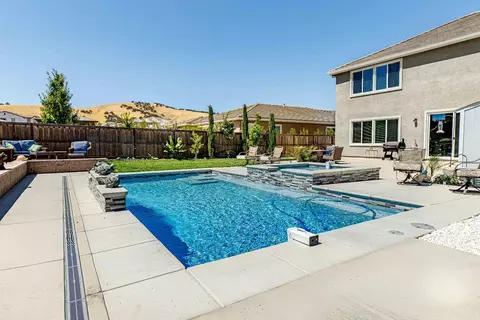 Exterior - 21208 Grapevine Dr, Patterson, CA 95363 photo 12 of 19