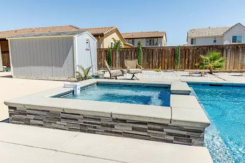 Exterior - 21208 Grapevine Dr, Patterson, CA 95363 photo 15 of 19