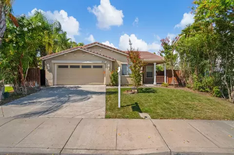 847 Robert L Smith Dr, Tracy, CA 95376 photo 1