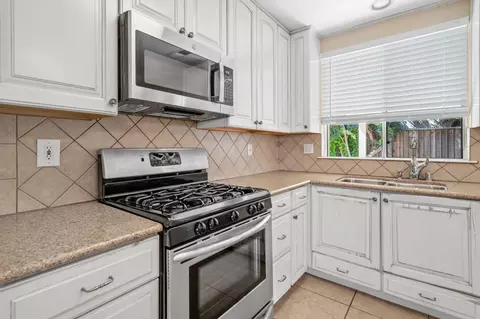 847 Robert L Smith Dr, Tracy, CA 95376 photo 9