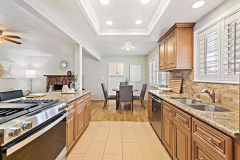 2821 Harvest Rd, Modesto, CA 95355 photo 8