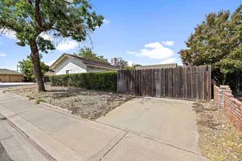 2821 Harvest Rd, Modesto, CA 95355 photo 5