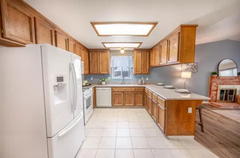 820 Altamont Ct, Modesto, CA 95358 photo 7