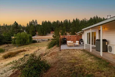 Exterior - 2989 Highgrade St, Placerville, CA 95667 photo 7 of 29