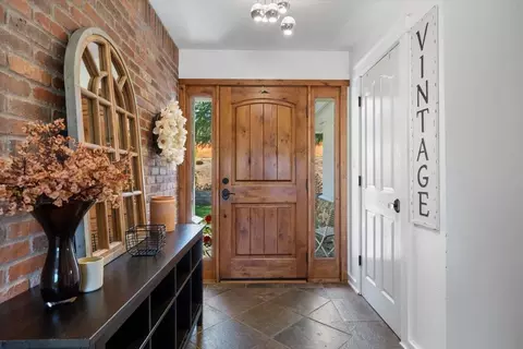 Entry Way - 2989 Highgrade St, Placerville, CA 95667 photo 1 of 2