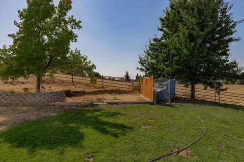 Exterior - 2989 Highgrade St, Placerville, CA 95667 photo 22 of 29