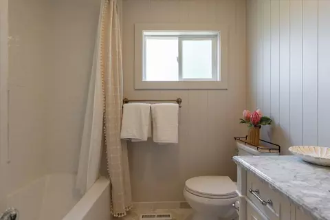 Bath - 2989 Highgrade St, Placerville, CA 95667 photo 3 of 3