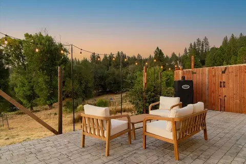 Exterior - 2989 Highgrade St, Placerville, CA 95667 photo 5 of 29