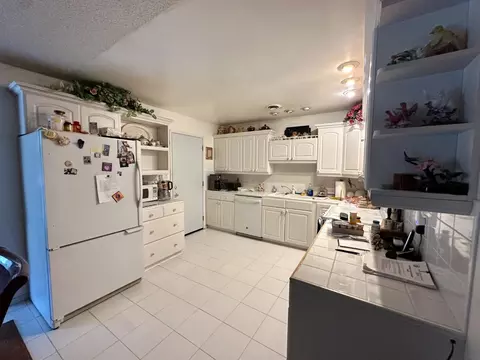 1809 Skylane Way, Modesto, CA 95350 photo 9