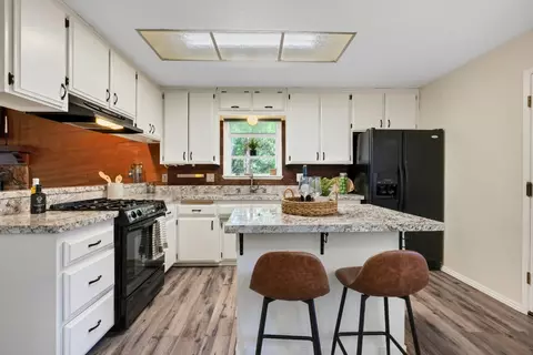 Kitchen - 775 Washington Irving Dr, Colfax, CA 95713 photo 3 of 3