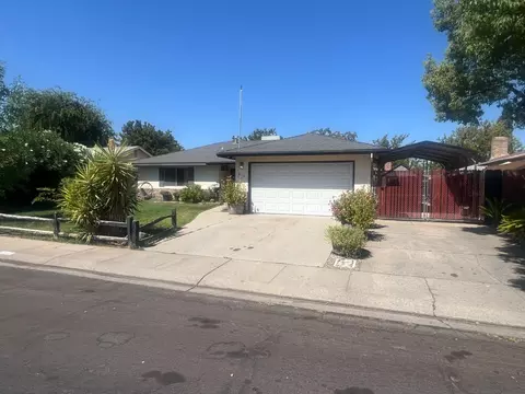 Exterior - 1817 Glouster Way, Modesto, CA 95350 photo 2 of 10