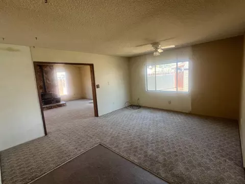 Living - 1817 Glouster Way, Modesto, CA 95350 photo 1 of 9