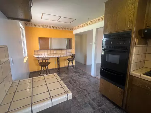 Kitchen - 1817 Glouster Way, Modesto, CA 95350 photo 3 of 3