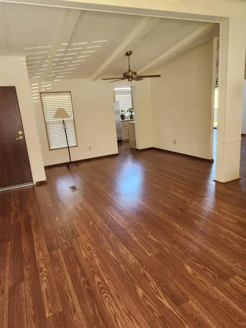 Living - 20 Rollingwood Dr #82, Jackson, CA 95642 photo 2 of 2