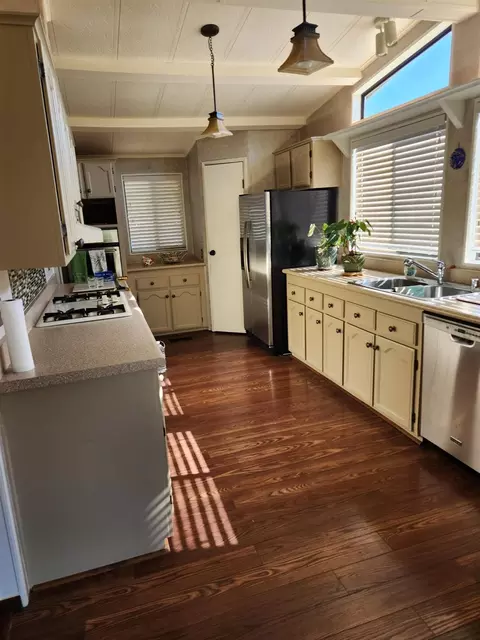 Kitchen - 20 Rollingwood Dr #82, Jackson, CA 95642 photo 1 of 1