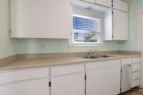 120 E Arcade St, Stockton, CA 95204 photo 12