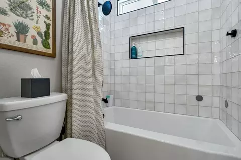Bath - 3380 Excalibar Rd, Placerville, CA 95667 photo 4 of 5