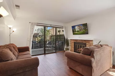 Living - 2401 Eilers Ln #501, Lodi, CA 95242 photo 1 of 3