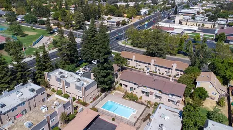 View/Area - 5900 Grant Ave #103, Carmichael, CA 95608 photo 6 of 10