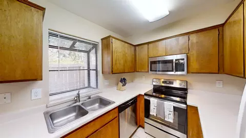 Kitchen - 5900 Grant Ave #103, Carmichael, CA 95608 photo 3 of 7
