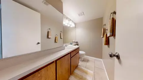 Bath - 5900 Grant Ave #103, Carmichael, CA 95608 photo 1 of 5