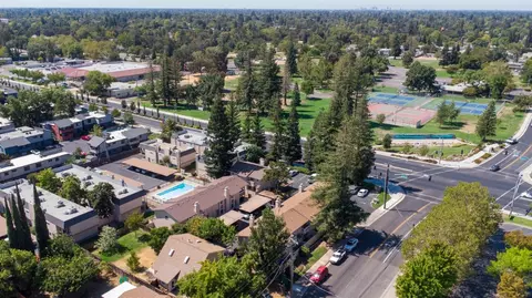 View/Area - 5900 Grant Ave #103, Carmichael, CA 95608 photo 2 of 10
