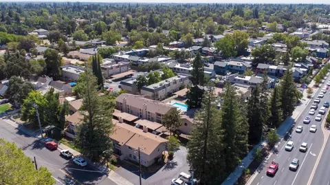 View/Area - 5900 Grant Ave #103, Carmichael, CA 95608 photo 5 of 10