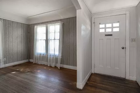 Entry Way - 304 S 4th St, Patterson, CA 95363 photo 1 of 4