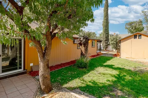 Exterior - 304 S 4th St, Patterson, CA 95363 photo 7 of 10