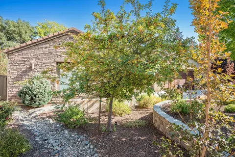 Exterior - 3530 Serramont Ct, Carmichael, CA 95608 photo 26 of 30