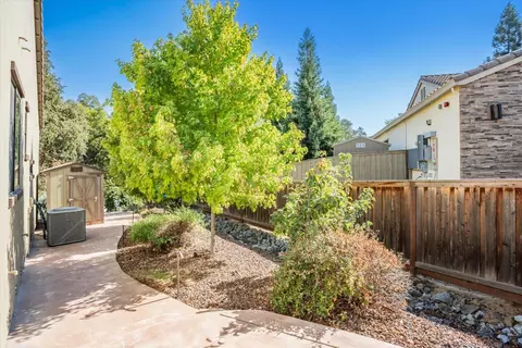 Exterior - 3530 Serramont Ct, Carmichael, CA 95608 photo 18 of 30