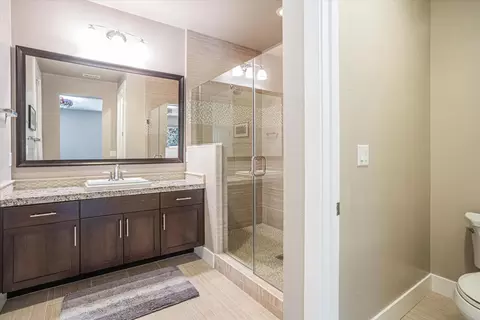 Bath - 3530 Serramont Ct, Carmichael, CA 95608 photo 4 of 6