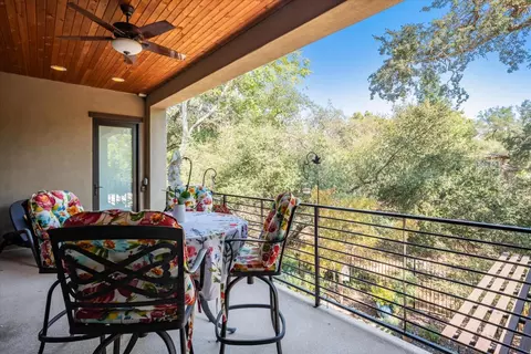 Exterior - 3530 Serramont Ct, Carmichael, CA 95608 photo 5 of 30