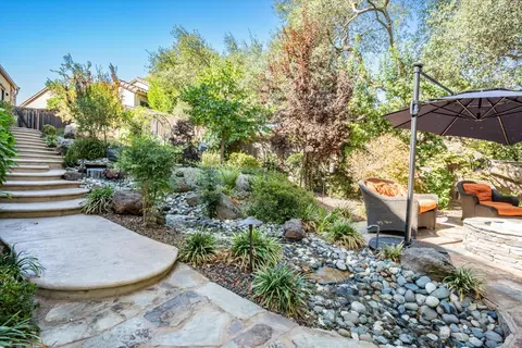 Exterior - 3530 Serramont Ct, Carmichael, CA 95608 photo 19 of 30