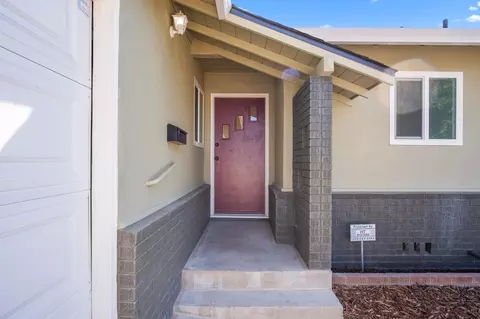 1112 El Vecino Ave, Modesto, CA 95350 photo 4
