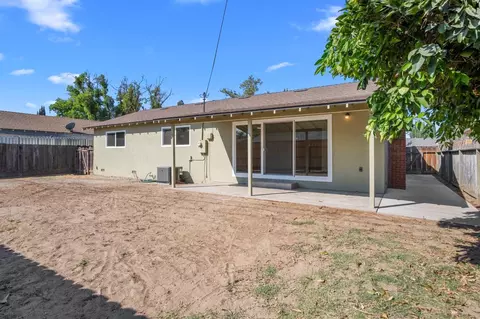 1112 El Vecino Ave, Modesto, CA 95350 photo 23