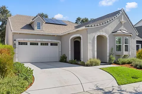 2277 5th Ave, Sacramento, CA 95818