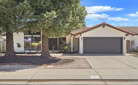 520 Hampton Dr, Lodi, CA 95242 photo 1