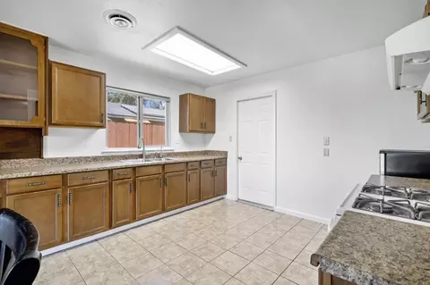 Kitchen - 1024 Petaluma Dr, Modesto, CA 95351 photo 4 of 4