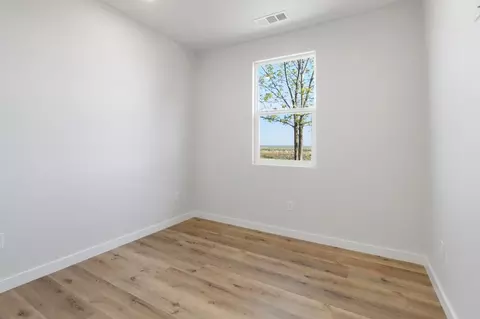 Bedroom - 494 Cody Ave, Planada, CA 95365 photo 3 of 5