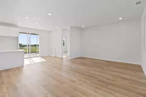 Living - 494 Cody Ave, Planada, CA 95365 photo 2 of 4