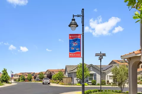 View/Area - 2811 Whispering Creek Loop, Rocklin, CA 95765 photo 1 of 3