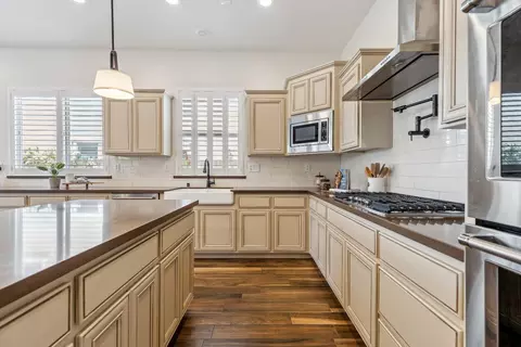 Kitchen - 2811 Whispering Creek Loop, Rocklin, CA 95765 photo 1 of 6