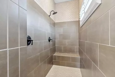 Bath - 2811 Whispering Creek Loop, Rocklin, CA 95765 photo 5 of 8