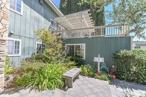 23294 Indian Well Ct, Ripon, CA 95366 photo 2