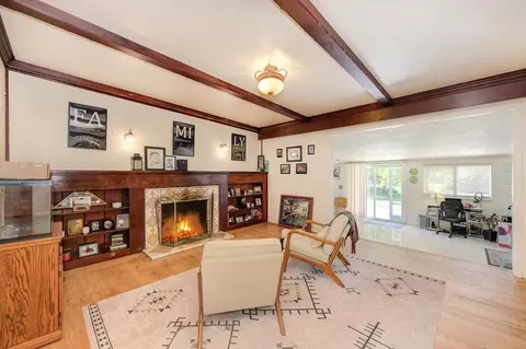 Living - 3641 Walnut Ave, Carmichael, CA 95608 photo 4 of 12