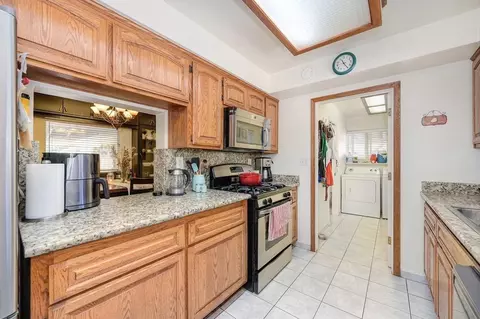 Kitchen - 3641 Walnut Ave, Carmichael, CA 95608 photo 5 of 8