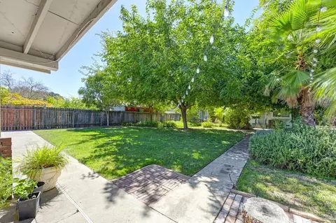 Exterior - 3641 Walnut Ave, Carmichael, CA 95608 photo 6 of 22